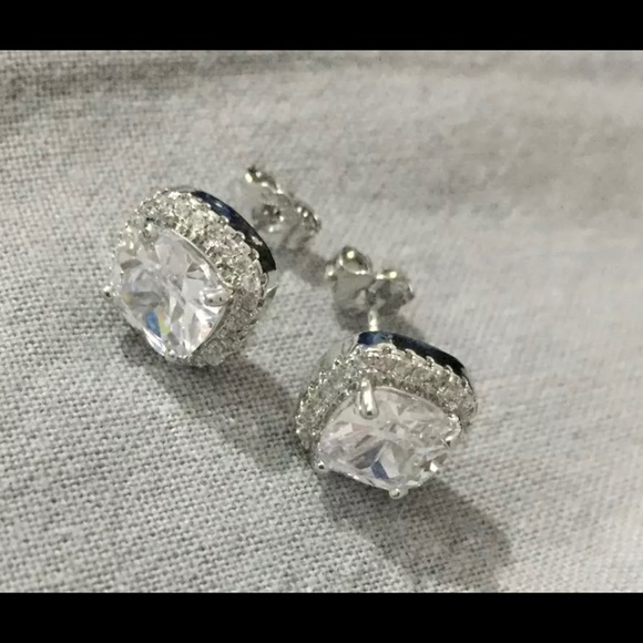 New 925 Sterling Silver Diamond Stud Earrings - Picture 6 of 9
